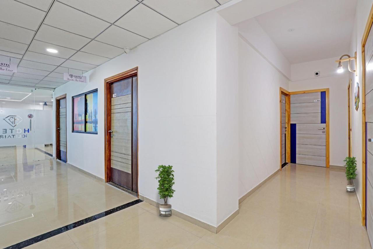 Hotel Solitaire, Best Luxurious Hotel Ac Rooms In Surat Bagian luar foto