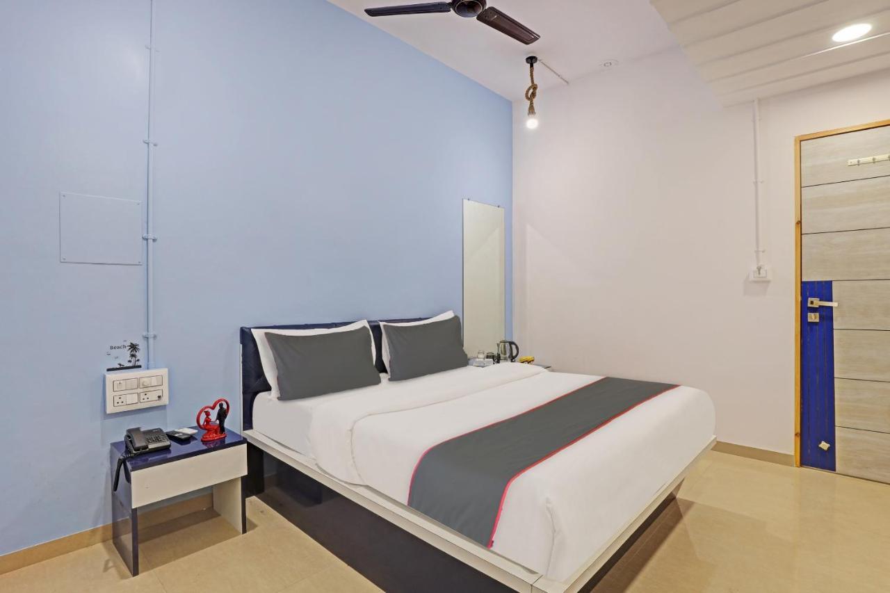 Hotel Solitaire, Best Luxurious Hotel Ac Rooms In Surat Bagian luar foto