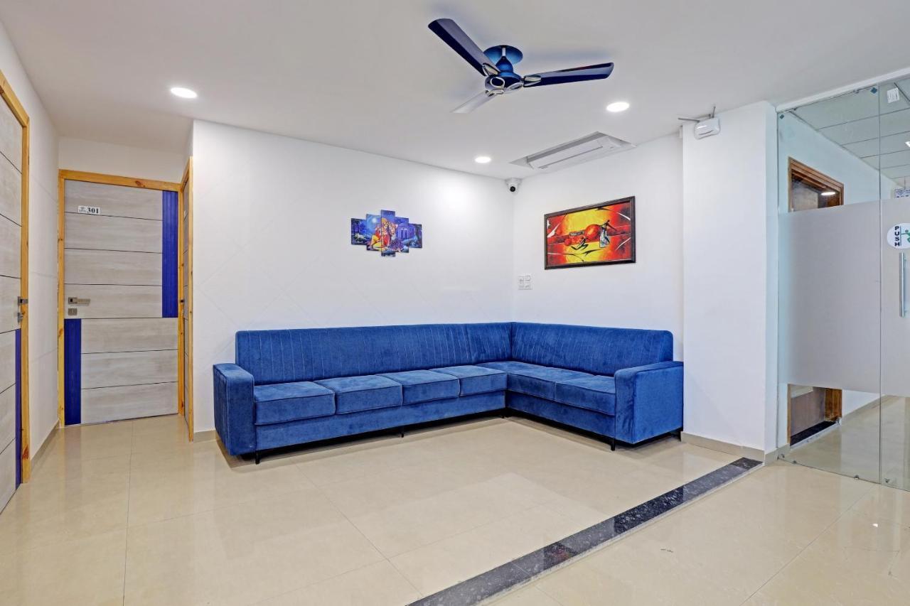Hotel Solitaire, Best Luxurious Hotel Ac Rooms In Surat Bagian luar foto
